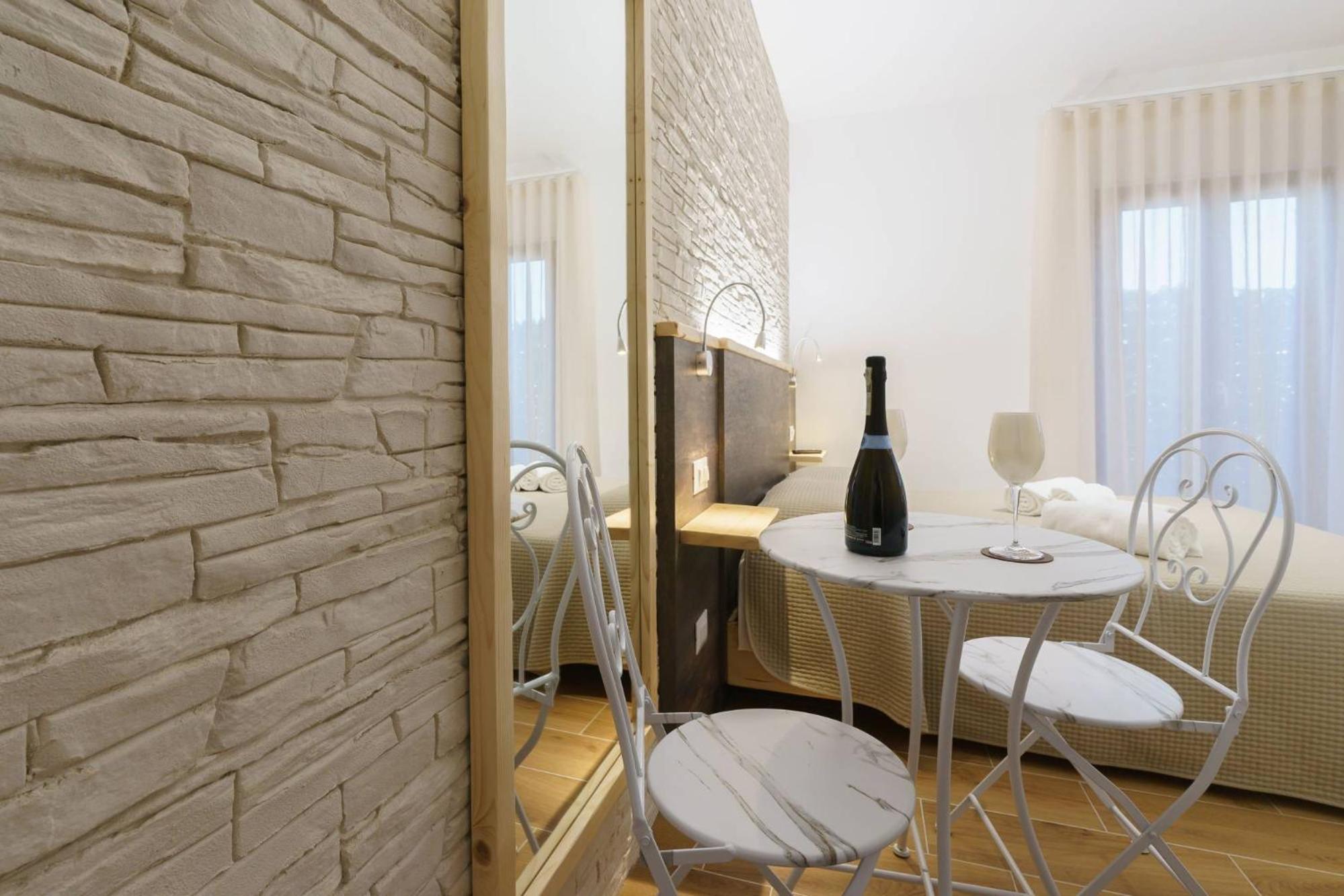 קטנזארו Chalet N5 Guest House מראה חיצוני תמונה