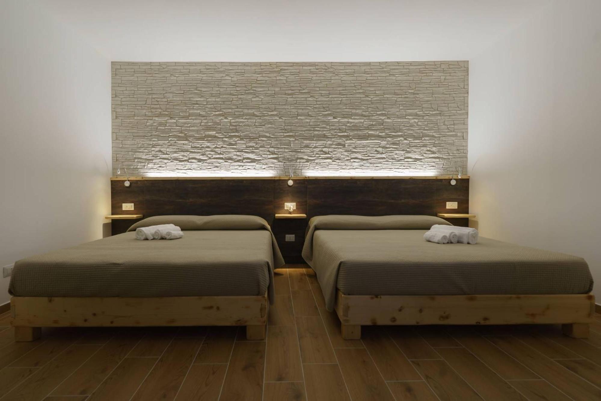 קטנזארו Chalet N5 Guest House מראה חיצוני תמונה